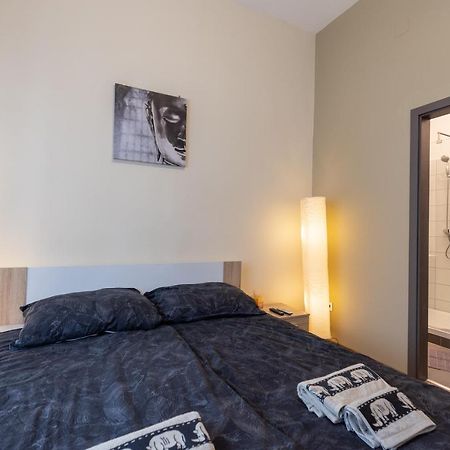 Wiky'S Apartman With 3Bathrooms Budapest Exterior photo